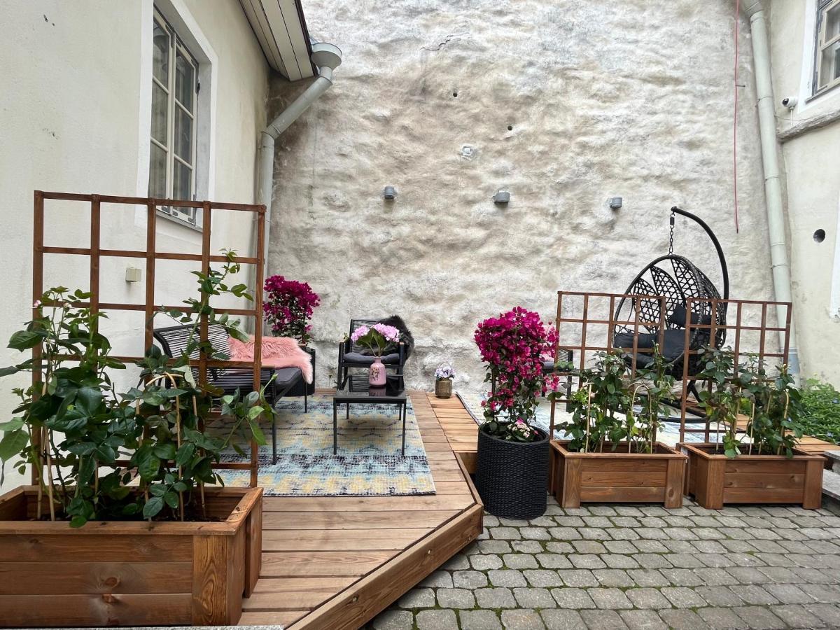 Rataskaevu Boutique - 7 Unique Tallinna